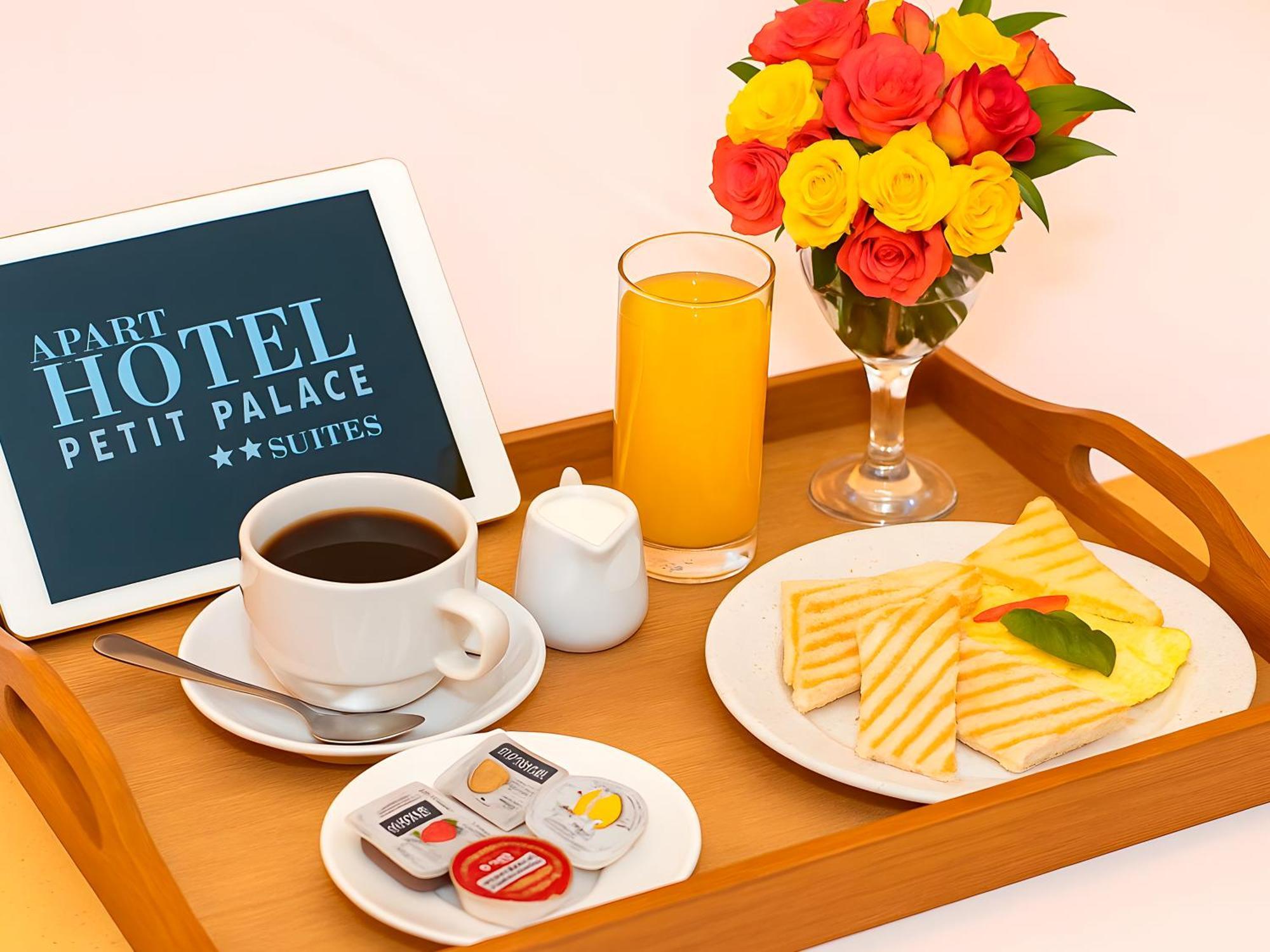 Petit Palace Aparthotel Lima