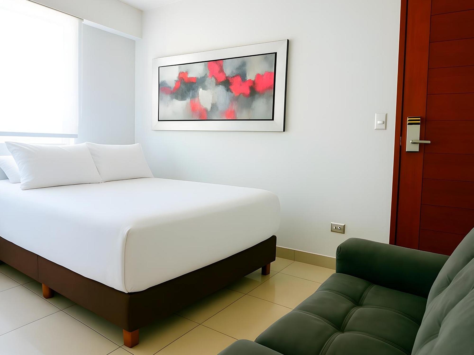 Aparthotel Petit Palace